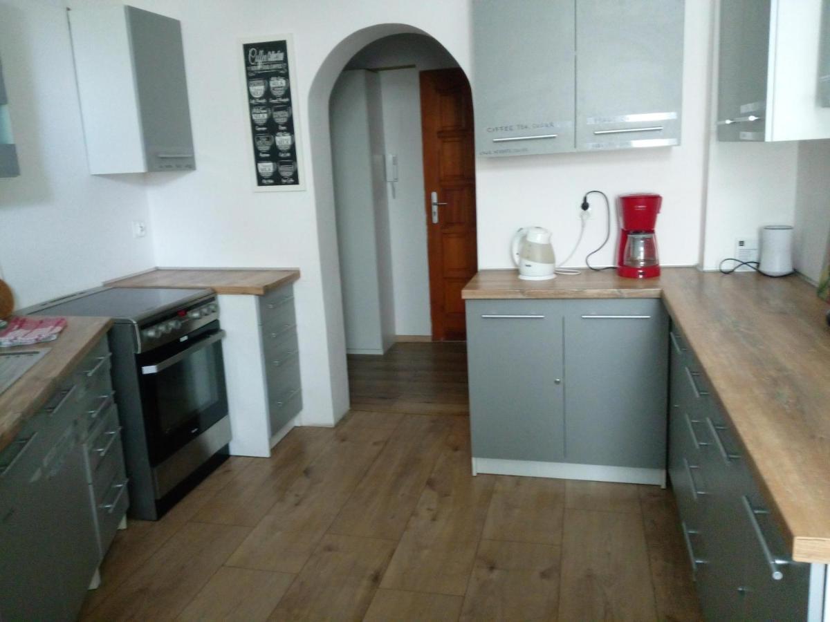 Hostel Tulip - Pokoj Nr 8 Ze Wspolna Lazienka I Kuchnia Szczecin Bagian luar foto